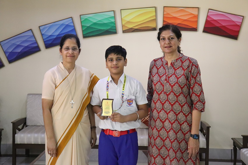 1ST POSITION IN JUNIOR SINGLES BADMINTON TOURNAMENT